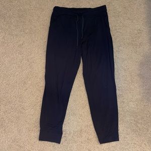 American Eagle joggers